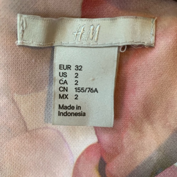 H&M Floral Cap Sleeve Dress - Picture 4 of 5